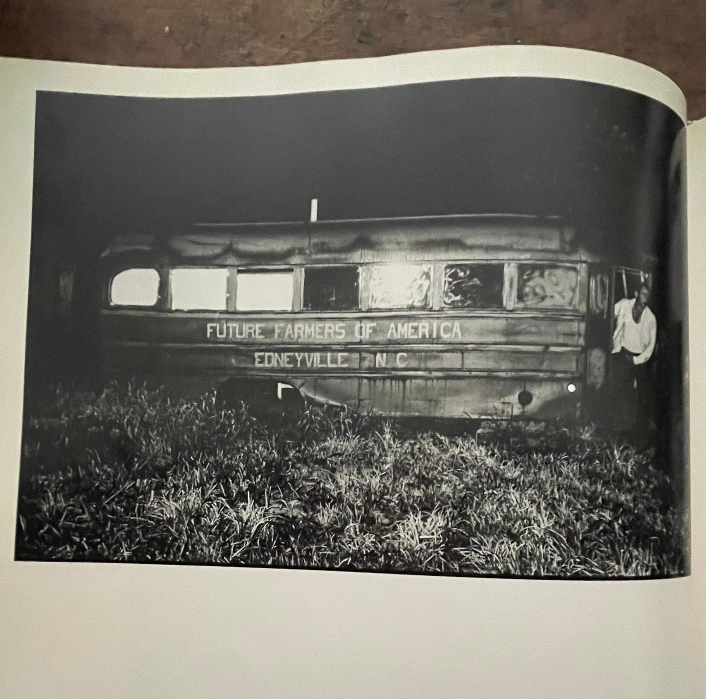 Emmet, Herman LeRoy. Fruit Tramps: A Family of Migrant Farmworkers.