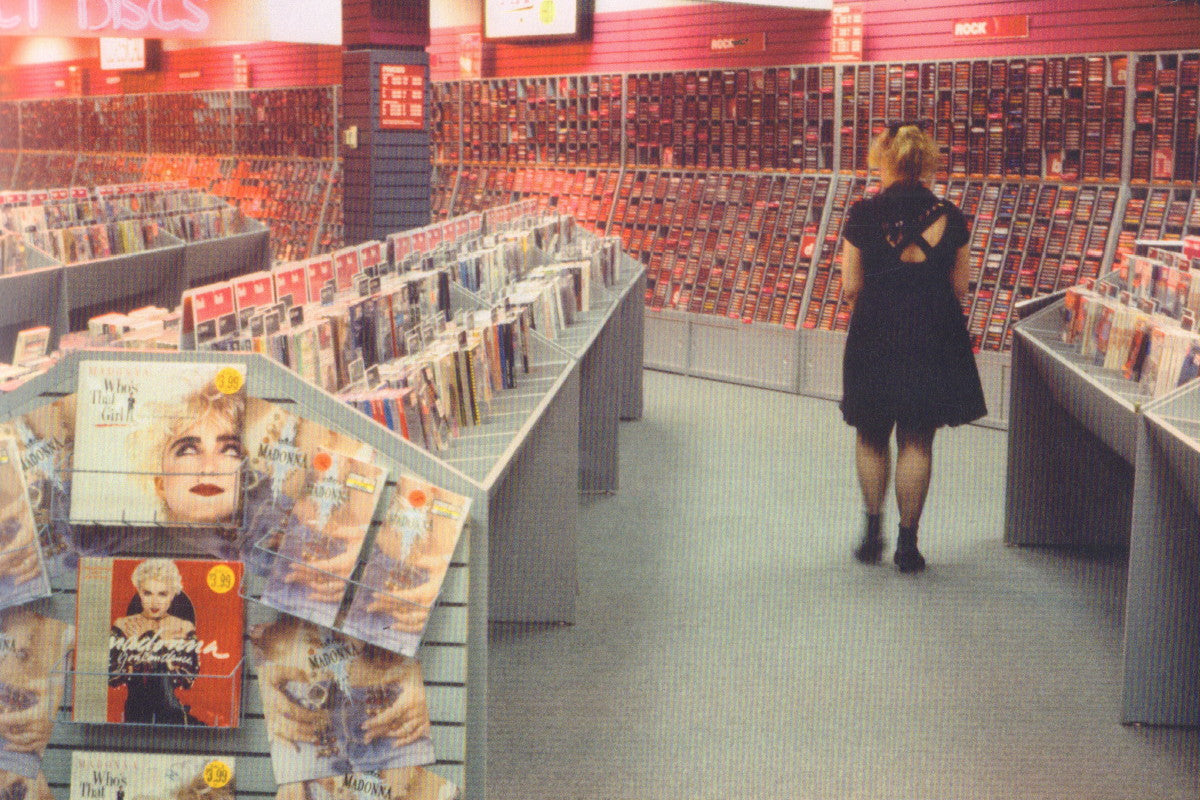GALINSKY, Michael. The Decline of Mall Civilization.