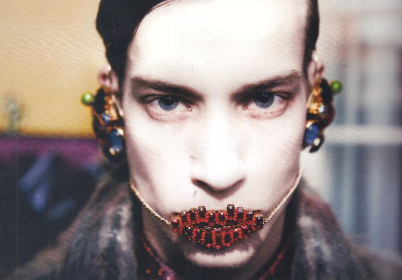 YAMASAKI, JUnsuke. Work Ronald Friends: Ronald Stoops 1980s-2018.