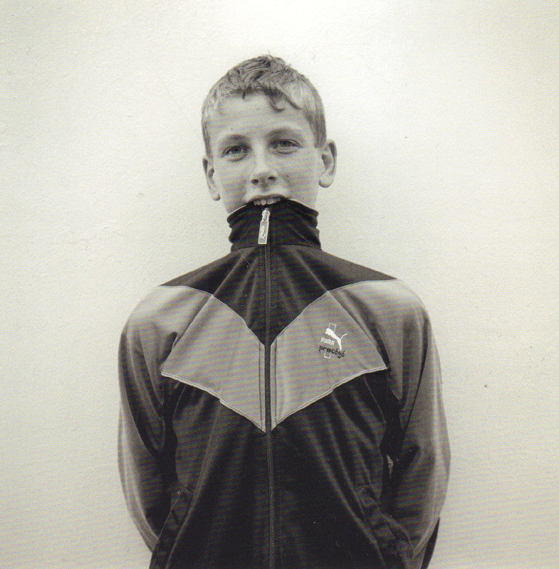 SHAFRAN, Nigel. Teenage Precinct Shoppers.