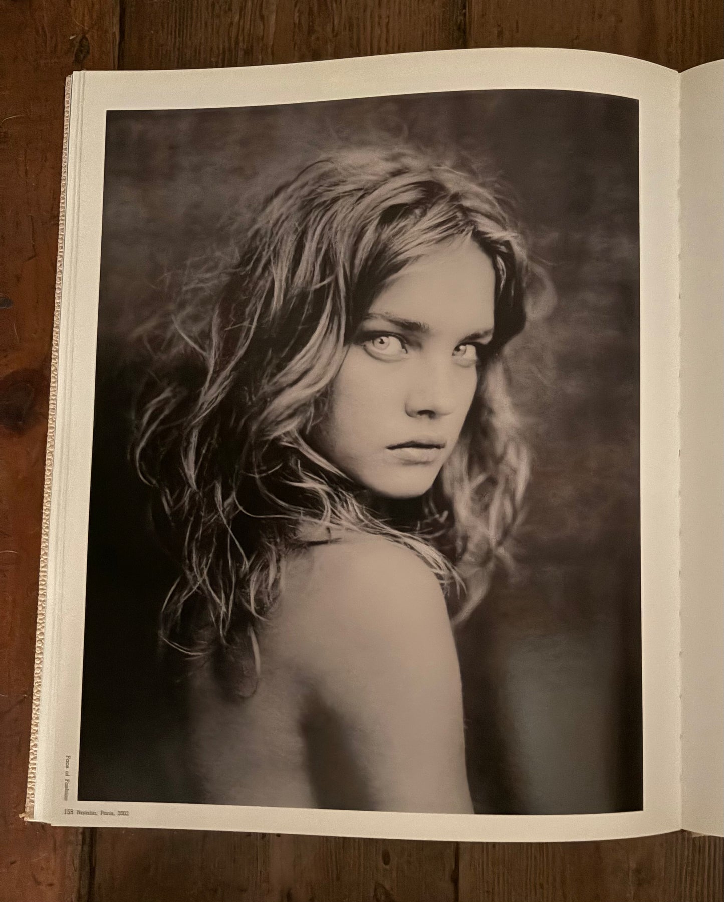 BRIGHT, Susan.  The Face of Fashion.