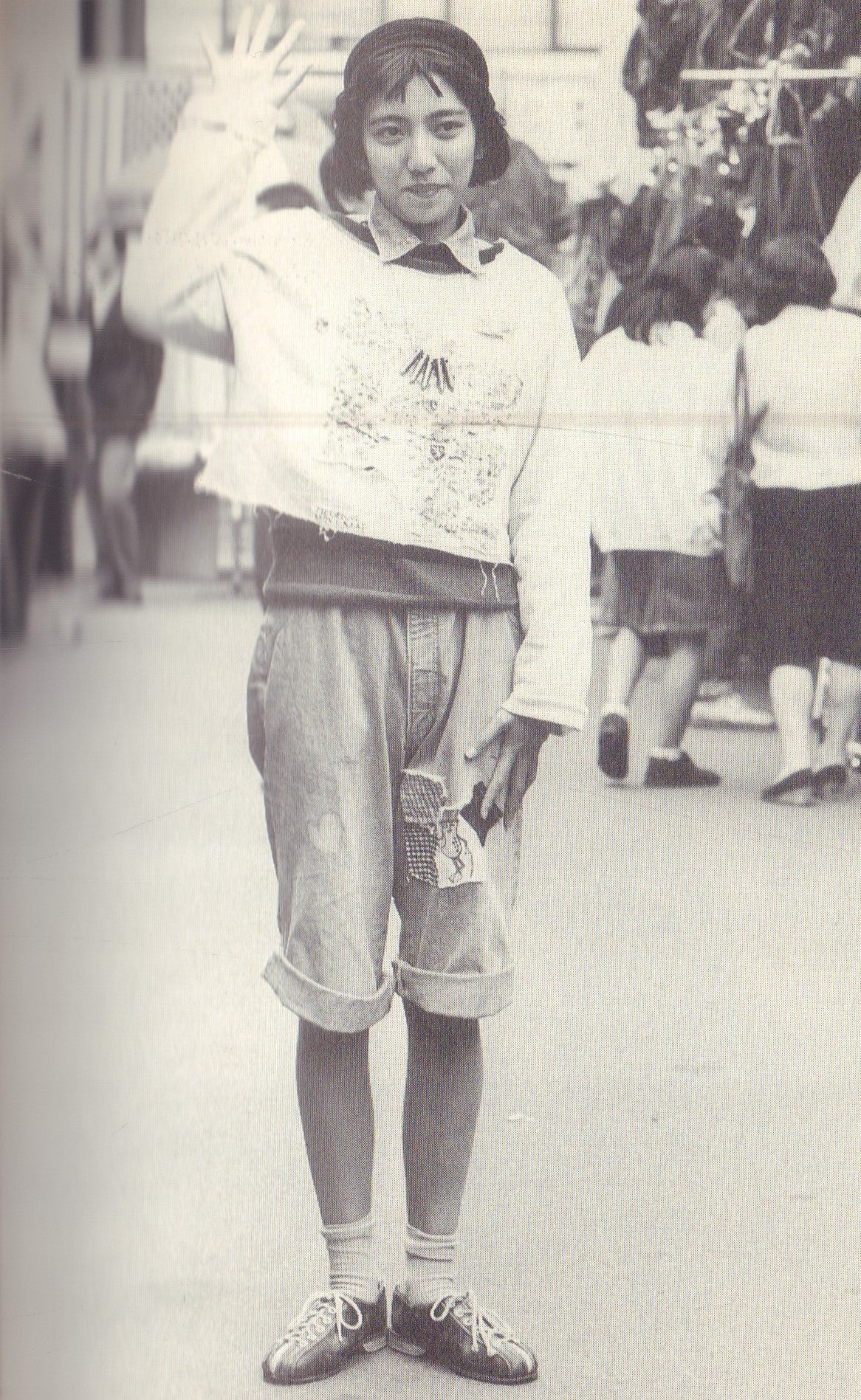 KURIMOTO, Nobumi. Girl’s Fashion 1970-1988.