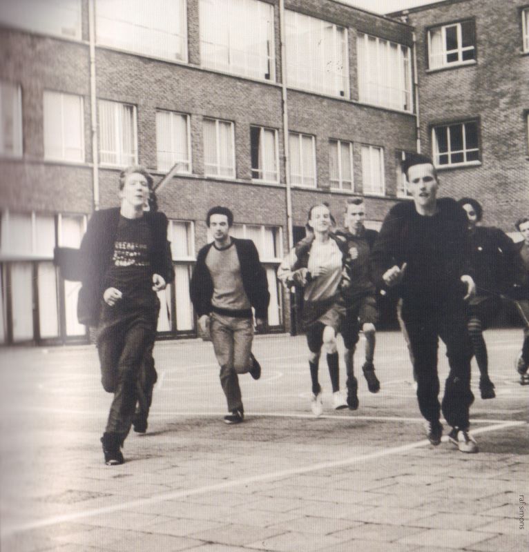 YAMASAKI, JUnsuke. Work Ronald Friends: Ronald Stoops 1980s-2018.