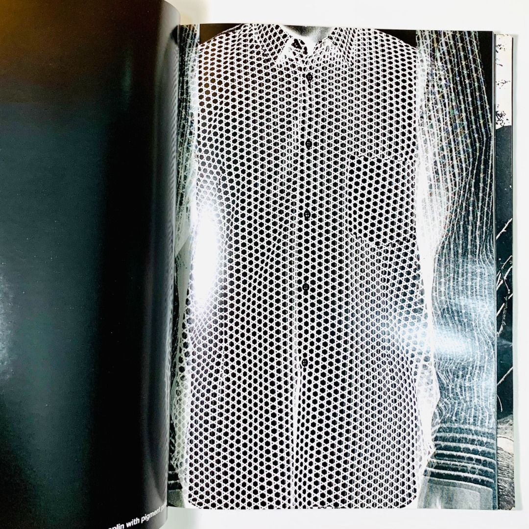 CHAN, Theseus. Werk 8: The Inside of a Shirt.